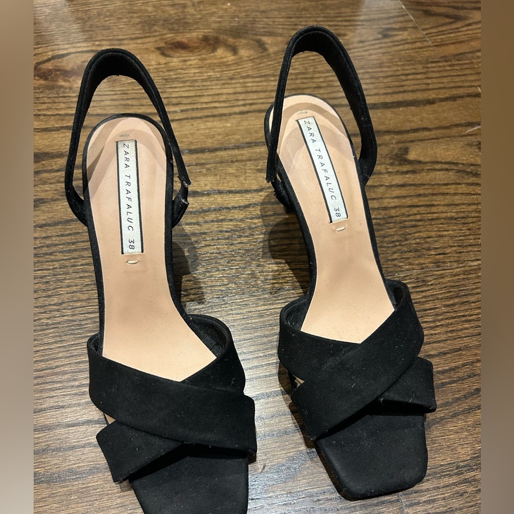 Zara low heel sling back sandals, black, 38.